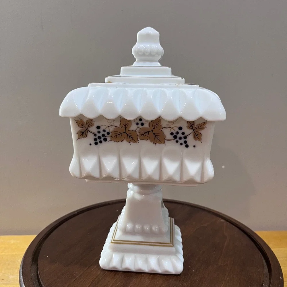 Vtg Westmoreland Milk Glass Wedding Cake Box Grapes Gold Trim Pedestal Dish 9.5
